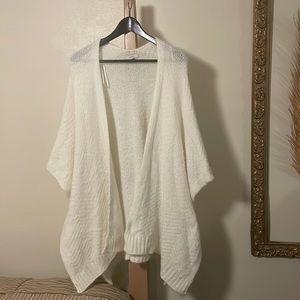 4 for $20! Bundle 4 items w/ this title and offer $20! Loft sweater cardigan